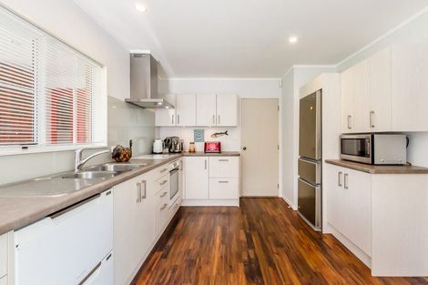 Photo of property in 26 Awanui Drive, Waikanae, 5036