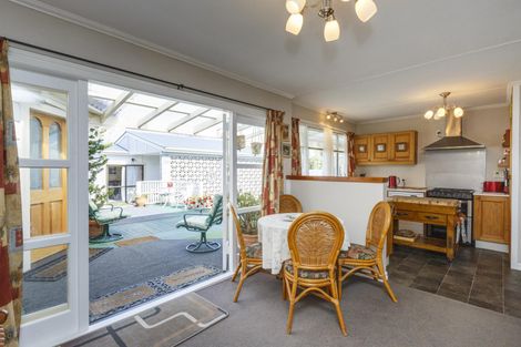 Photo of property in 1 Bryant Street, Takaro, Palmerston North, 4412