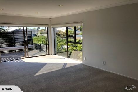 Photo of property in 6a Ursula Place, Half Moon Bay, Auckland, 2012