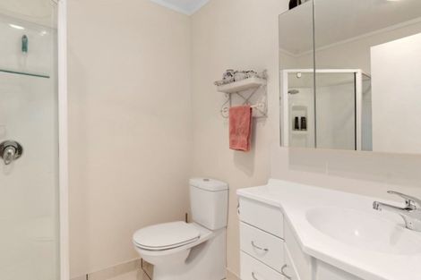 Photo of property in 188b Devonport Road, Tauranga, 3110