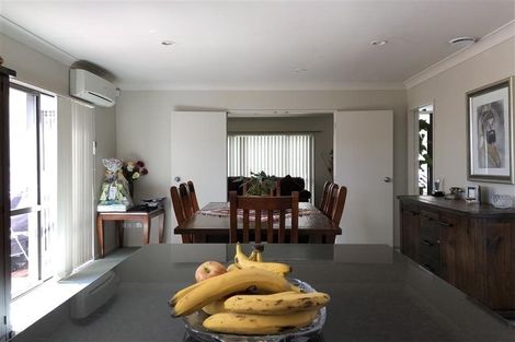 Photo of property in 11 Brittany Drive, Henderson, Auckland, 0612