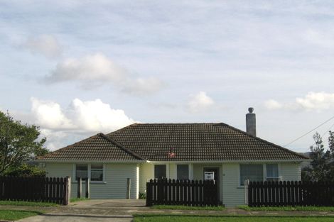 Photo of property in 32 Justine Street, Cannons Creek, Porirua, 5024