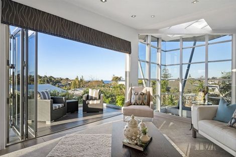 Photo of property in 25 Hastings Road, Mairangi Bay, Auckland, 0630