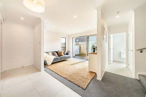 Photo of property in 44b Pine Avenue, Upper Hutt Central, Upper Hutt, 5018