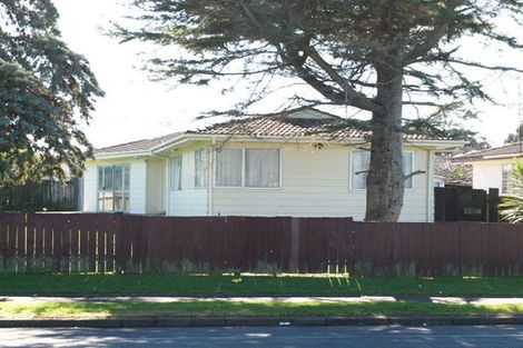 Photo of property in 64 Wickman Way, Mangere East, Auckland, 2024