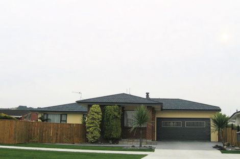 Photo of property in 24 Bowling Road, Greenmeadows, Napier, 4112