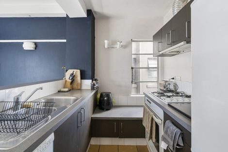 Photo of property in Anderson Apartments, 6/248 Willis Street, Te Aro, Wellington, 6011