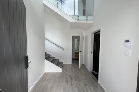 Photo of property in 38a Mcwhirters Farm Lane, Massey, Auckland, 0614