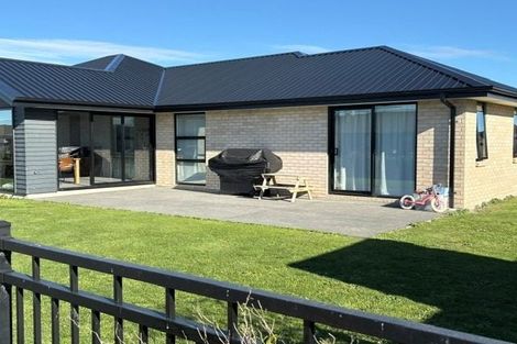 Photo of property in 45 Welsford Street, Woodend, 7610
