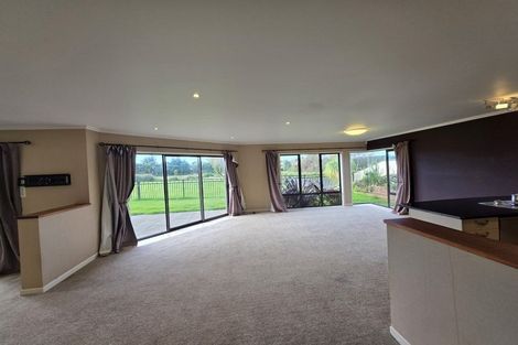 Photo of property in 35 Oriental Parade, Papamoa Beach, Papamoa, 3118