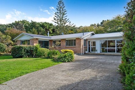 Photo of property in 620 Western Lake Road, Western Lake, Featherston, 5773