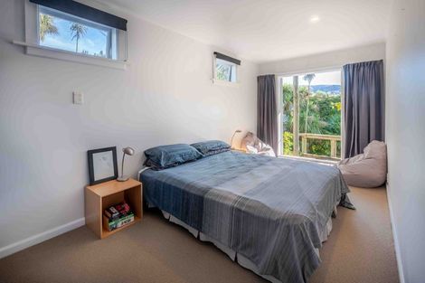 Photo of property in 22 Bayview Crescent, Duvauchelle, 7581