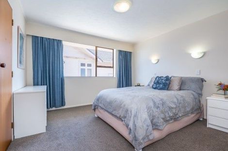 Photo of property in 18 Norton Park Avenue, Fairfield, Lower Hutt, 5011