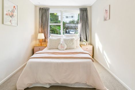 Photo of property in 23 Governor Road, Northland, Wellington, 6012