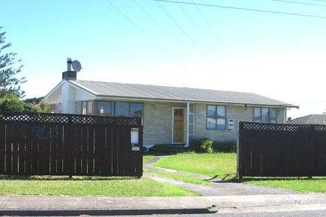 Photo of property in 28 Cobham Crescent, Kelston, Auckland, 0602
