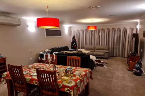 Photo of property in 2c Mckeefry Grove, Tawa, Wellington, 5028