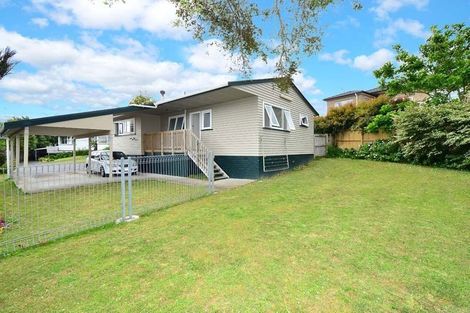 Photo of property in 1/15 Manuka Road, Bayview, Auckland, 0629