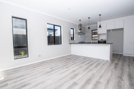 Photo of property in 8/15 Onukutara Place, Huntington, Hamilton, 3281