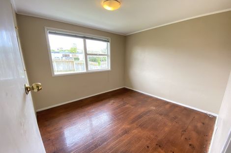Photo of property in 2/1 Bruce Road, Glenfield, Auckland, 0629
