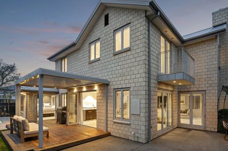 Photo of property in 133b Memorial Avenue, Burnside, Christchurch, 8053