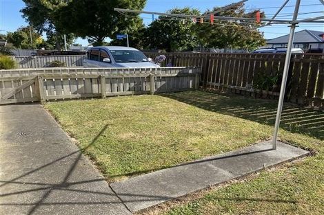 Photo of property in 1-2 Gibson Court, Roslyn, Palmerston North, 4414