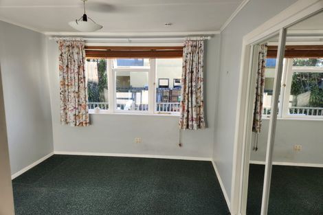 Photo of property in 4a Raukawa Street, Strathmore Park, Wellington, 6022