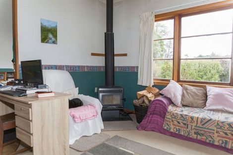 Photo of property in 35 Cadman Street, Dannevirke, 4930