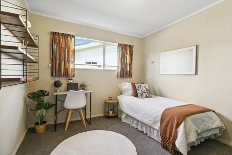 Photo of property in 8 Halswater Drive, Churton Park, Wellington, 6037