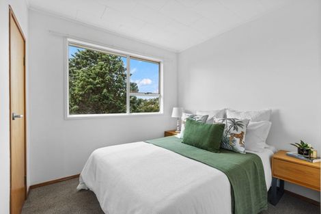 Photo of property in 1/114 Canongate Street, Birkdale, Auckland, 0626