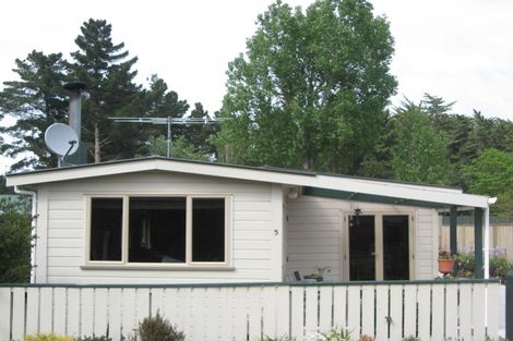 Photo of property in 5 Broadway Avenue, Waikuku Beach, 7473