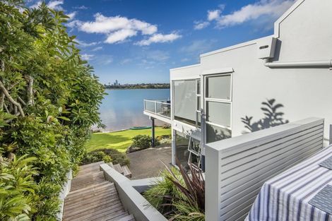 Photo of property in 2/35 Beresford Street, Bayswater, Auckland, 0622