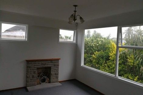 Photo of property in 105 Tidal Road, Mangere, Auckland, 2022