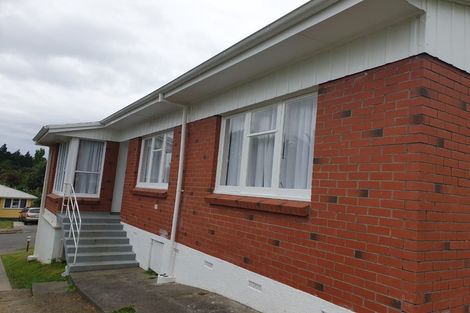 Photo of property in 3 Bellona Place, Cannons Creek, Porirua, 5024