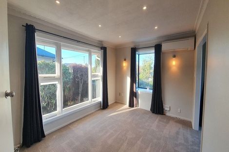 Photo of property in 12 Wingate Street, Redwood, Christchurch, 8051