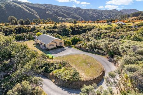 Photo of property in 49a Gillespies Road, Birchville, Upper Hutt, 5018