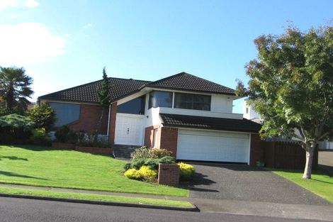 Photo of property in 32 Currell Way, Somerville, Auckland, 2014