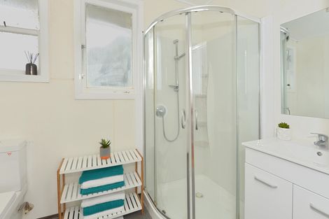 Photo of property in 3 Ogle Crescent, Te Kamo, Whangarei, 0112