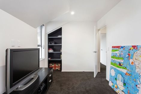 Photo of property in 2 Rembrandt Place, Burnside, Christchurch, 8053