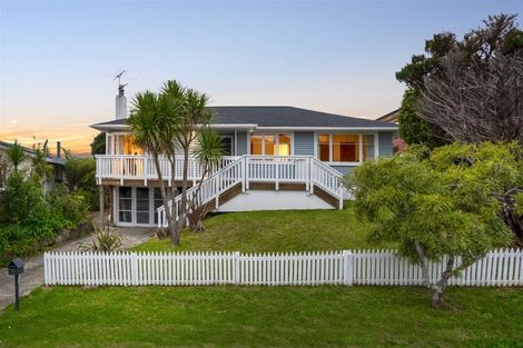 Photo of property in 11 Willow Avenue, Birkenhead, Auckland, 0626