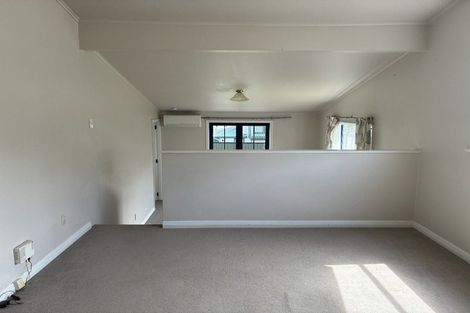 Photo of property in 3 Whitmore Road, Mount Roskill, Auckland, 1041