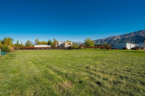 Photo of property in 25 Waimana Place, Wanaka, 9305