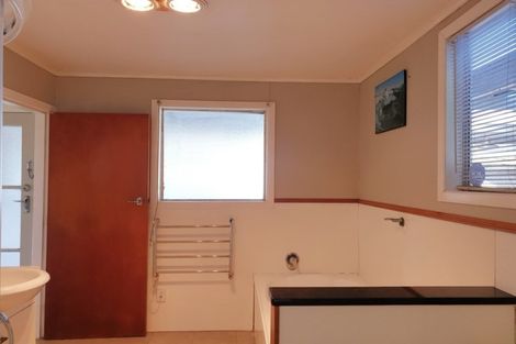 Photo of property in 23 Barron Crescent, Fenton Park, Rotorua, 3010