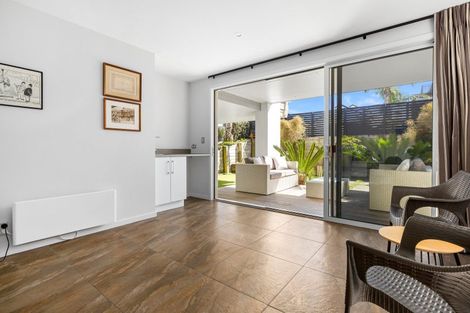 Photo of property in 60 Karewa Parade, Papamoa Beach, Papamoa, 3118