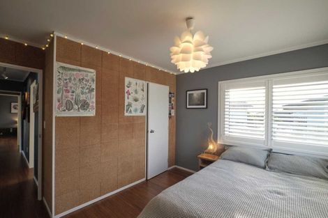 Photo of property in 2/7 Jasmine Grove, Maungaraki, Lower Hutt, 5010
