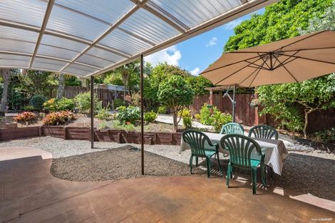 Photo of property in 16 Mako Street, West Harbour, Auckland, 0618