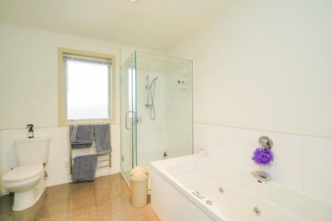 Photo of property in 3 Court Of Ascot, Seaward Bush, Invercargill, 9812