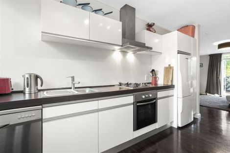 Photo of property in 2/49 Ranfurly Street, St Albans, Christchurch, 8014