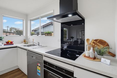 Photo of property in 18 Capri Place, Awapuni, Palmerston North, 4412