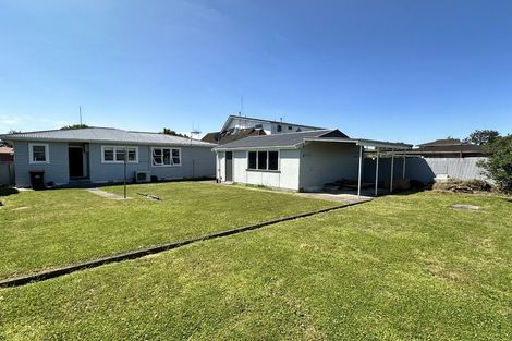 Photo of property in 22 Somerset Crescent, Highbury, Palmerston North, 4412