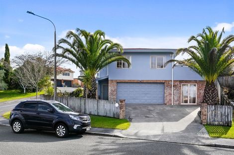 Photo of property in 58 Garton Drive, Massey, Auckland, 0614